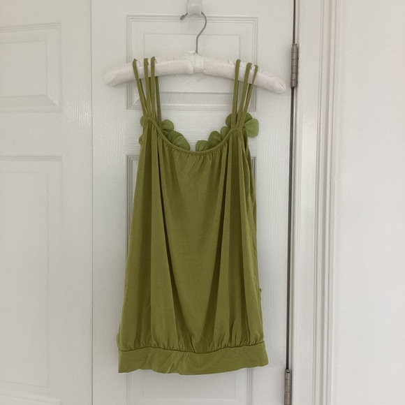 RYU chartreuse green top flowers womens large - Picture 2 of 7